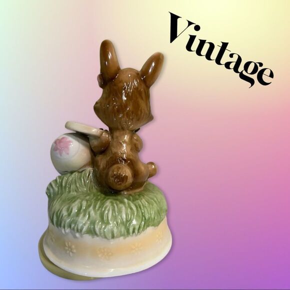 Vintage Music Box Porcelain Easter Bunny Painting Morning - Picture 3 of 5